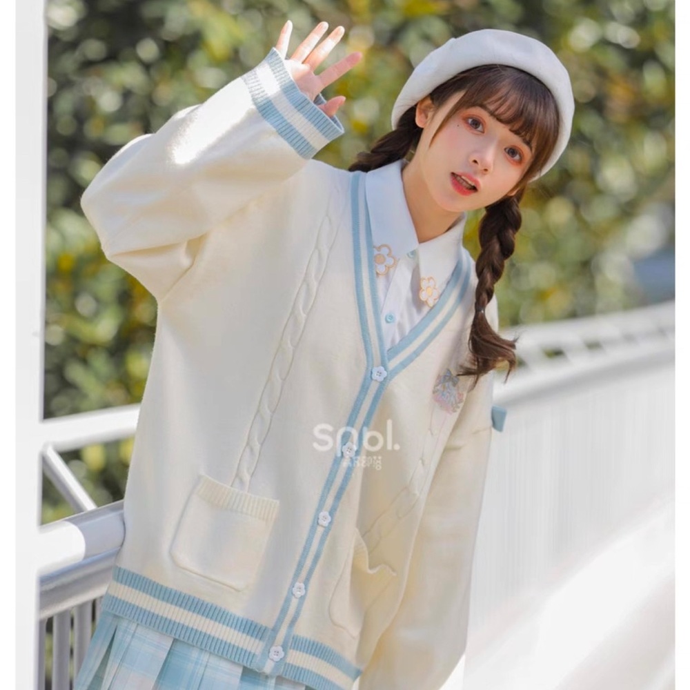 POL Cream and Blue Knit Cardigan Sweater